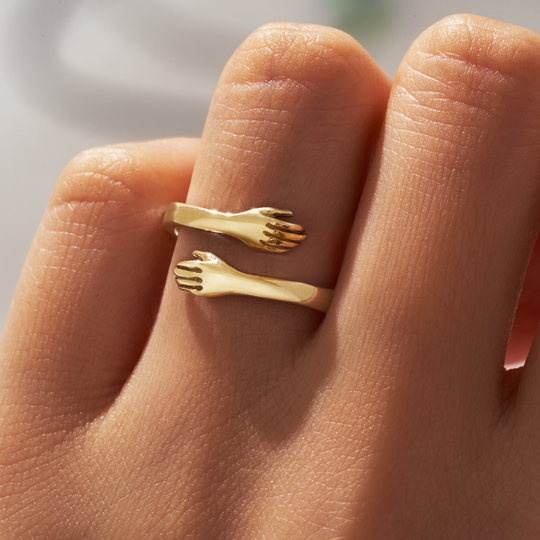 Scorpio Hug Ring